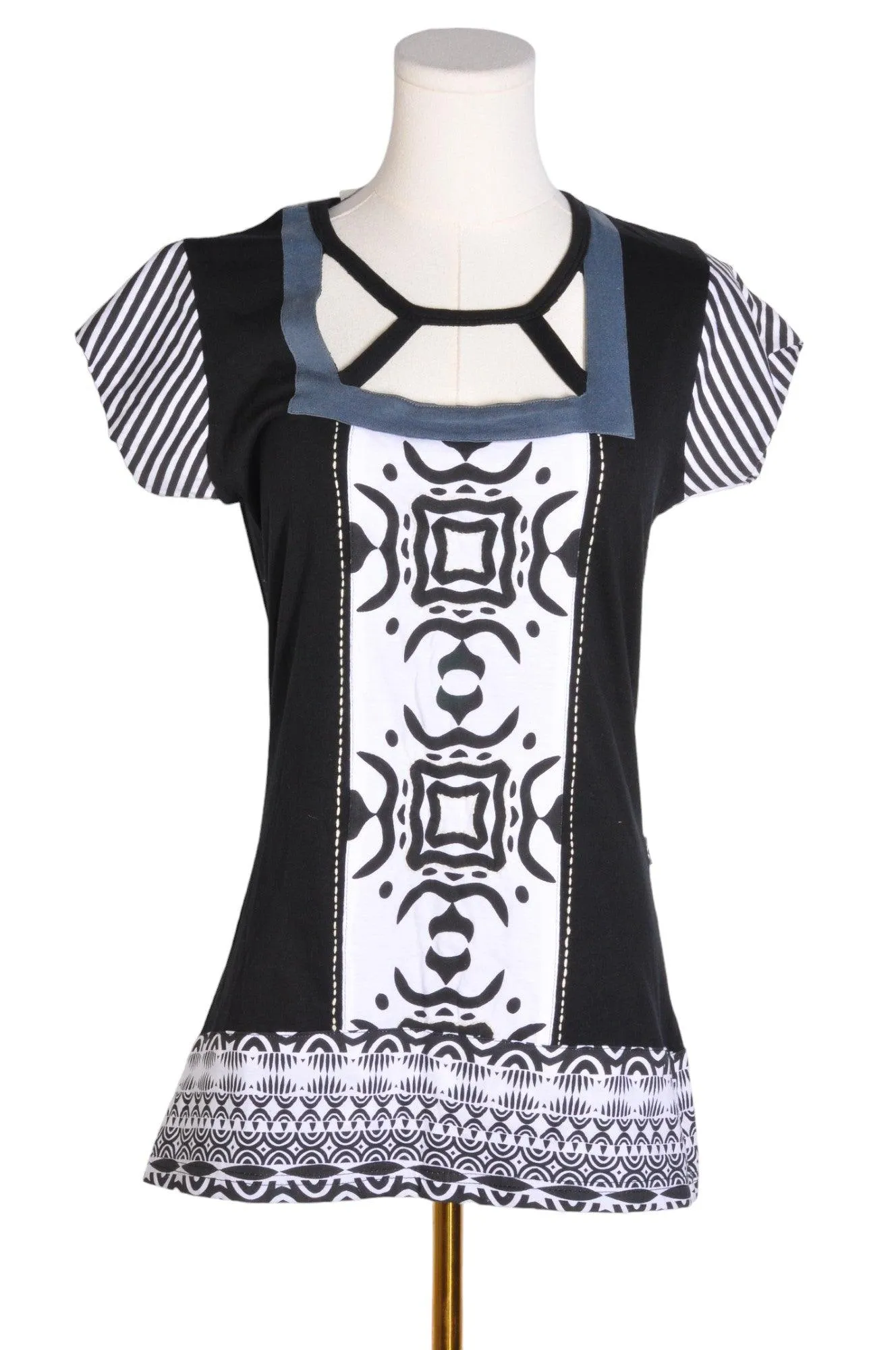 LEOPARDS & ROSES Women Blouses Regular fit in Black - S